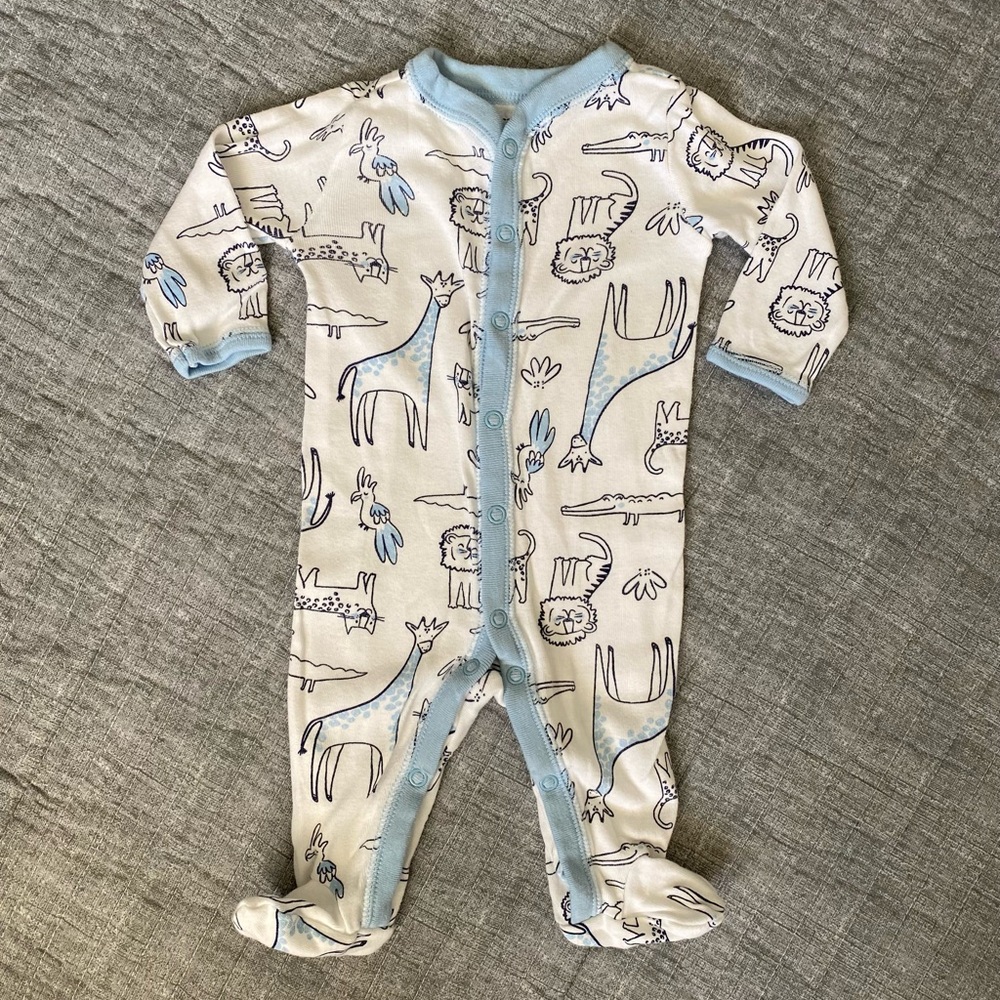 “In the jungle” one-piece pajamas, button up.